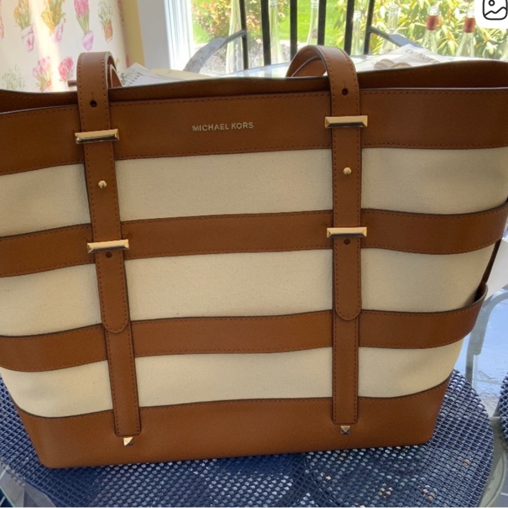 Michael Kors Striped Leather Jet Set Tote Purse w Gold Accents Everyday Bag - Picture 3 of 5